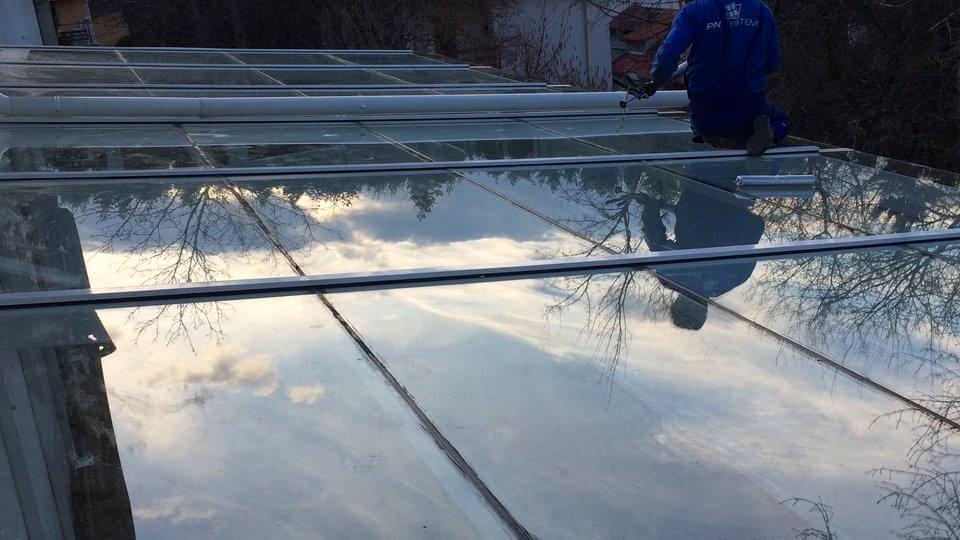 Хидроизолиране на покривни стъкла