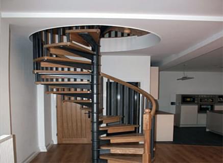 Монтаж на стълбища и рампи